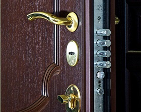 Замена замка на металлической двери Legran в Домодедово
