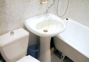 Установка раковины тюльпан в ванной в Домодедово